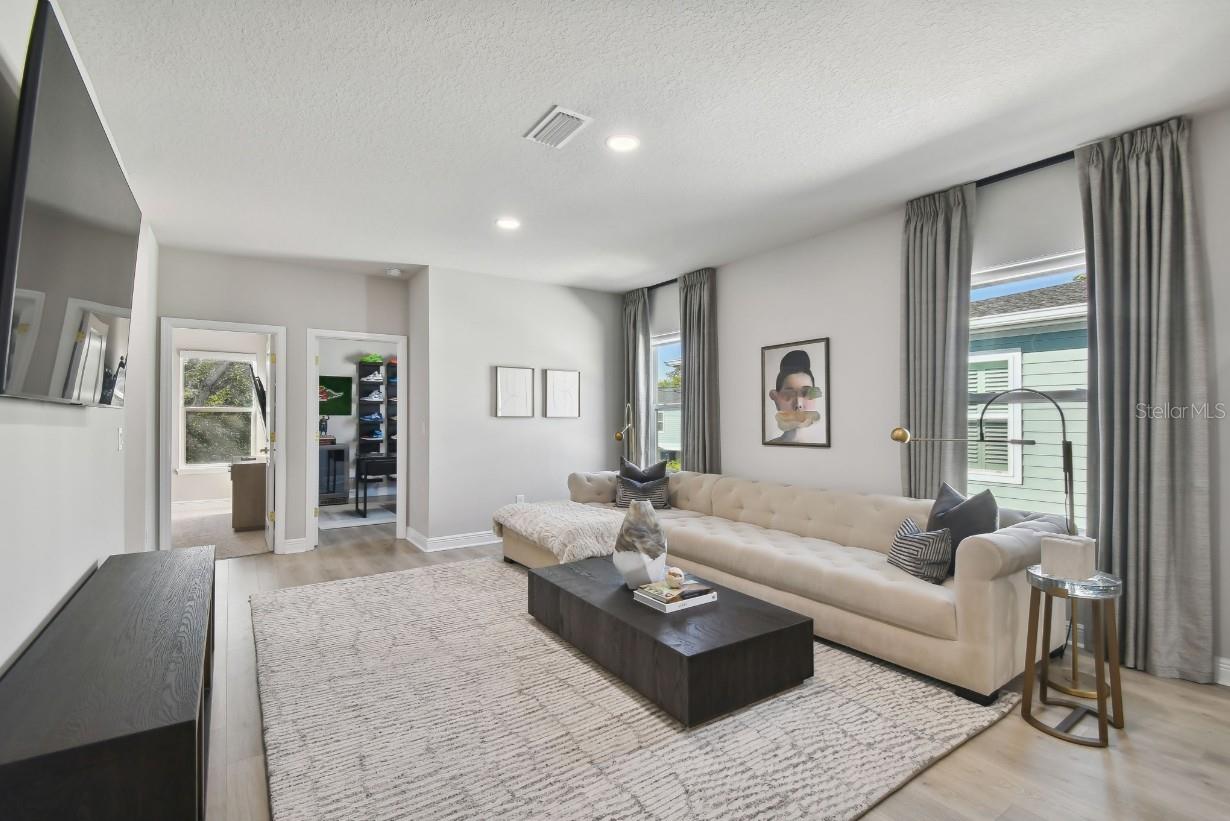 Image 21 of 36 For 3814 De Leon Street 2