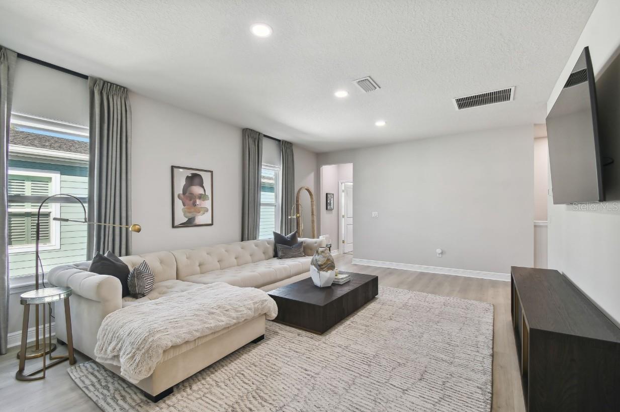 Image 22 of 36 For 3814 De Leon Street 2