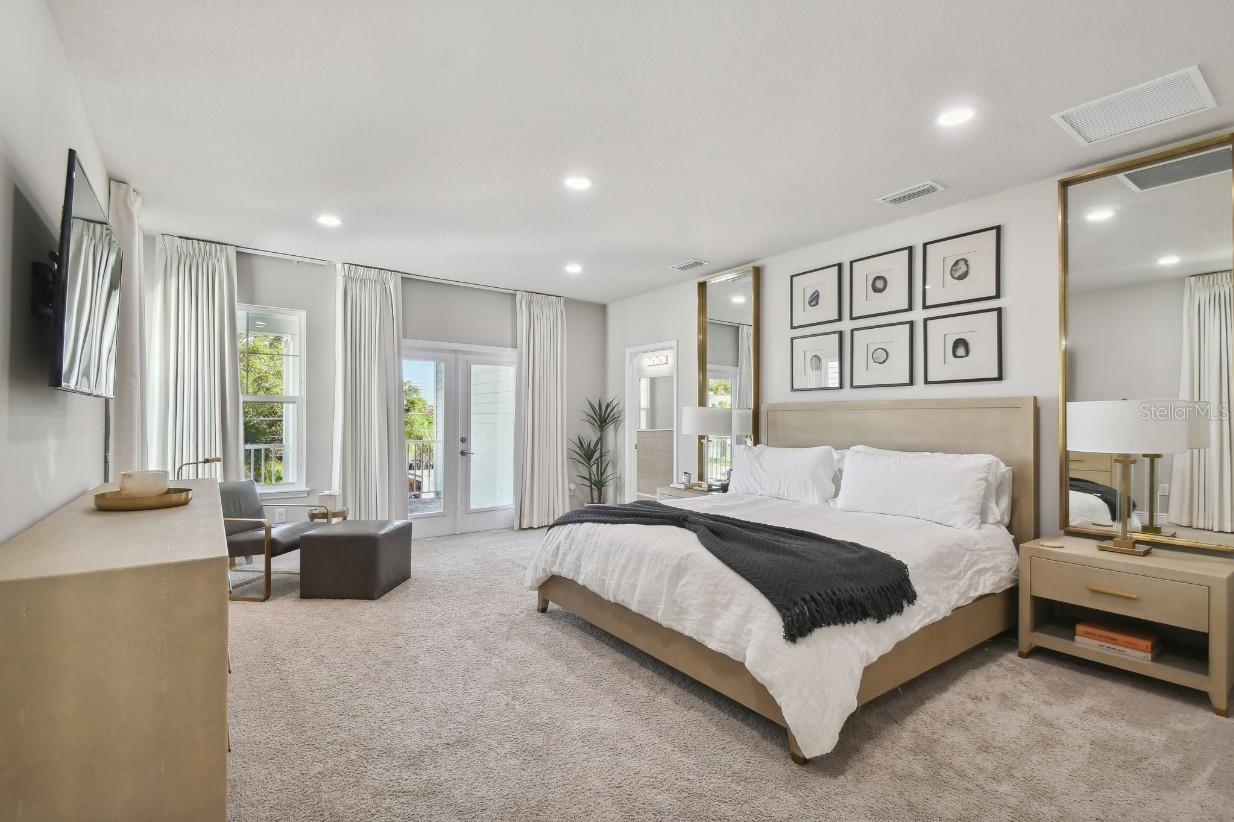 Image 23 of 36 For 3814 De Leon Street 2