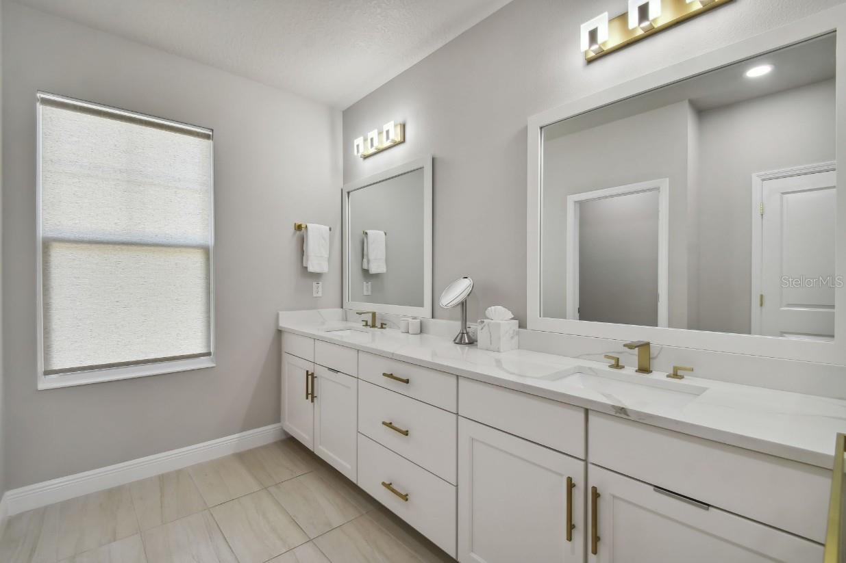 Image 25 of 36 For 3814 De Leon Street 2