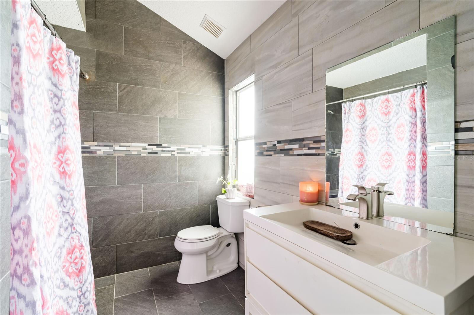 Image 12 of 37 For 2204 1st Street F