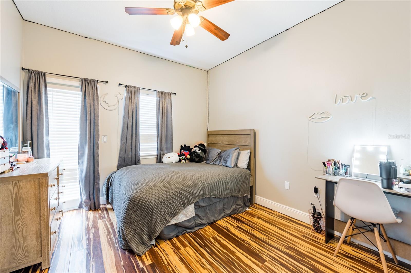 Image 14 of 37 For 2204 1st Street F