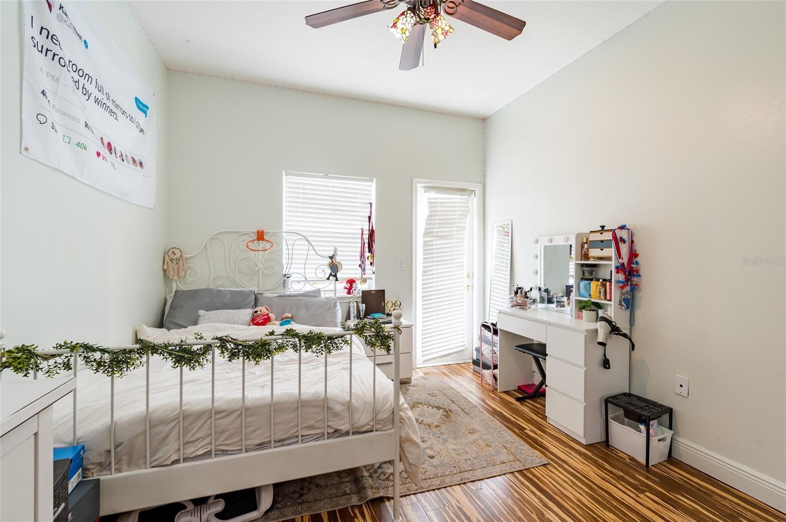 Image 18 of 37 For 2204 1st Street F