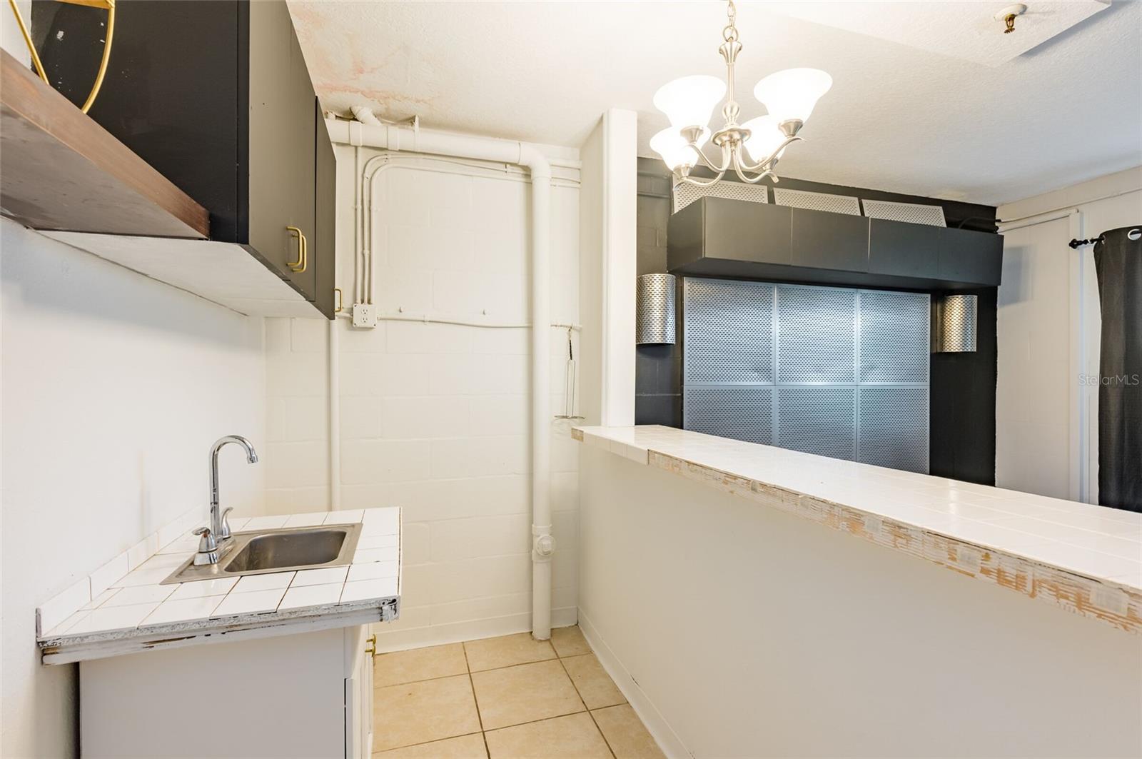 Image 35 of 37 For 2204 1st Street F