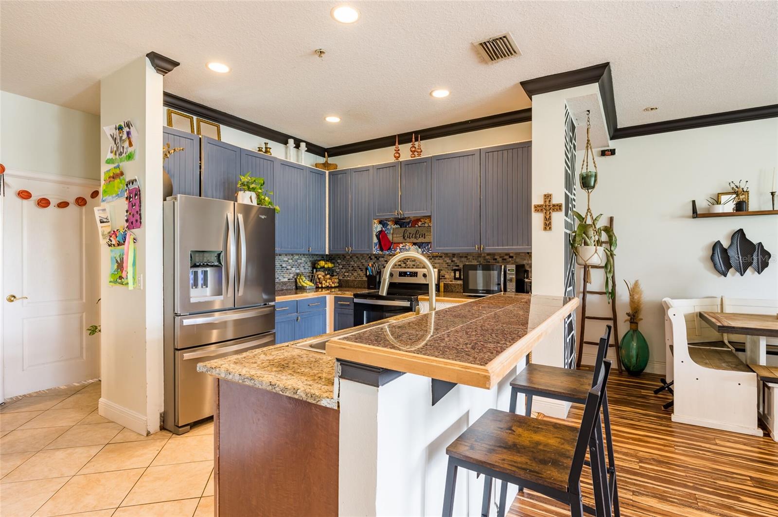 Image 7 of 37 For 2204 1st Street F