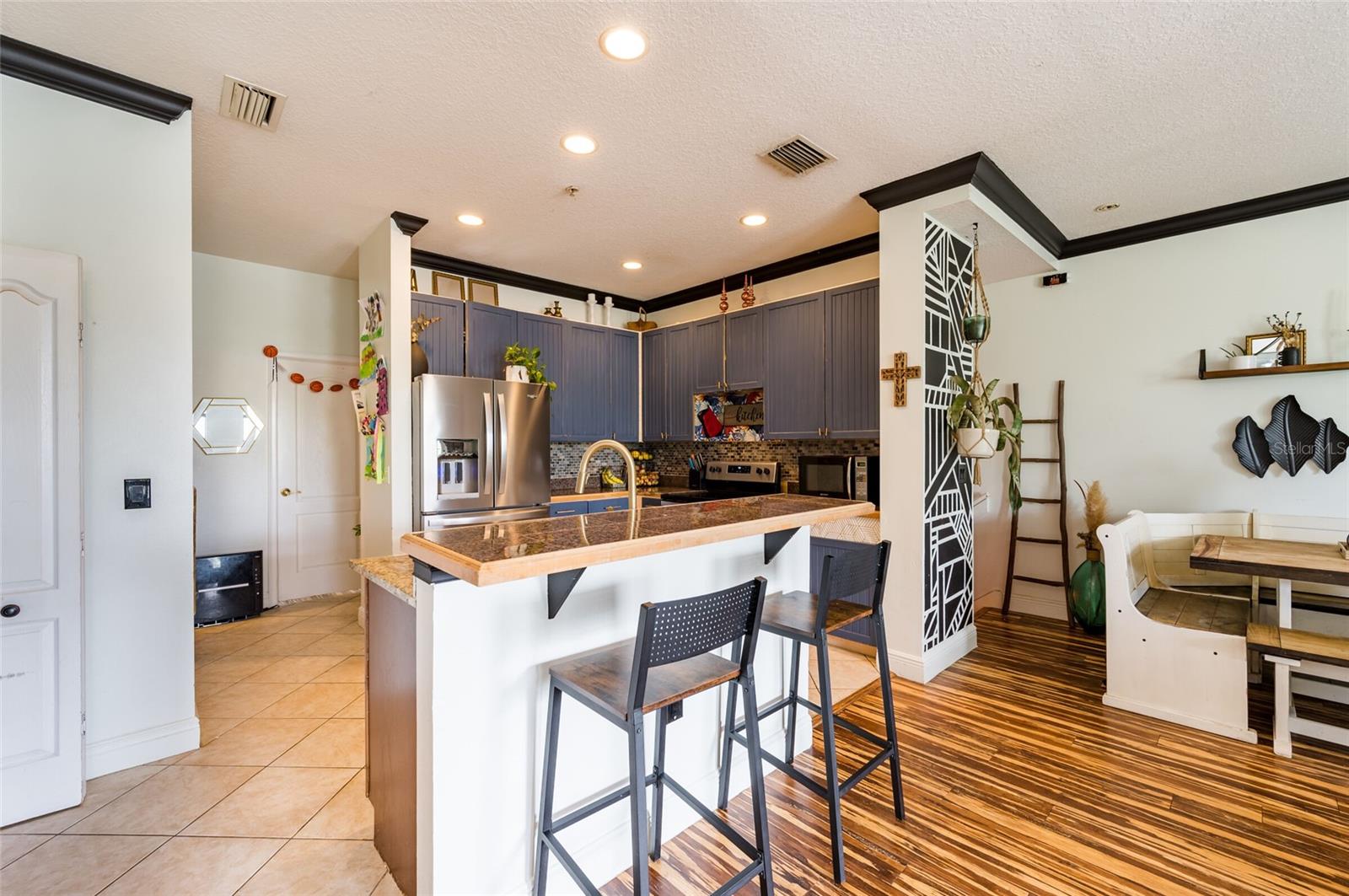 Image 9 of 37 For 2204 1st Street F