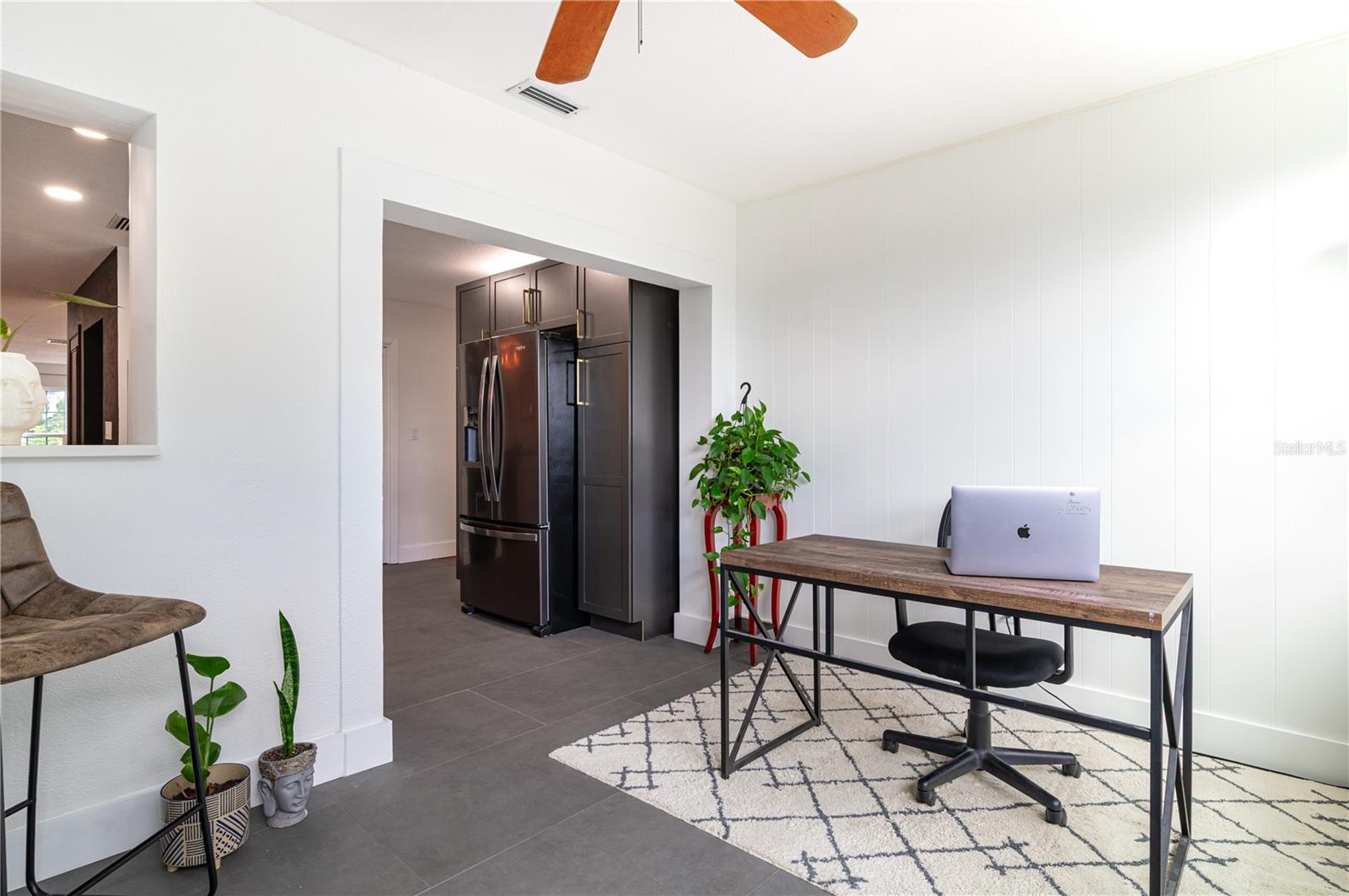 Image 24 of 41 For 1097 Eden Isle Boulevard Ne 3