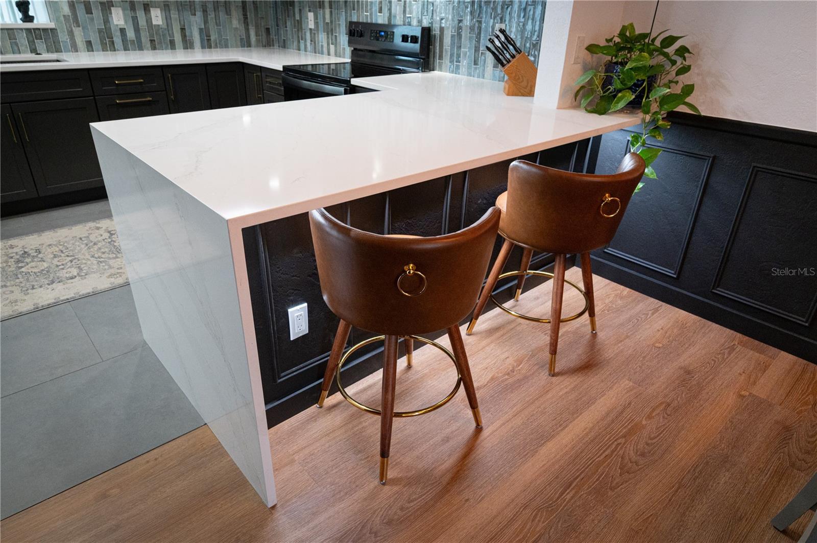 Image 33 of 41 For 1097 Eden Isle Boulevard Ne 3