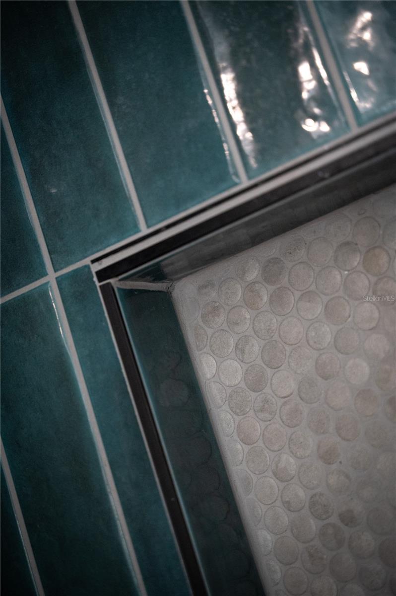 Image 37 of 41 For 1097 Eden Isle Boulevard Ne 3