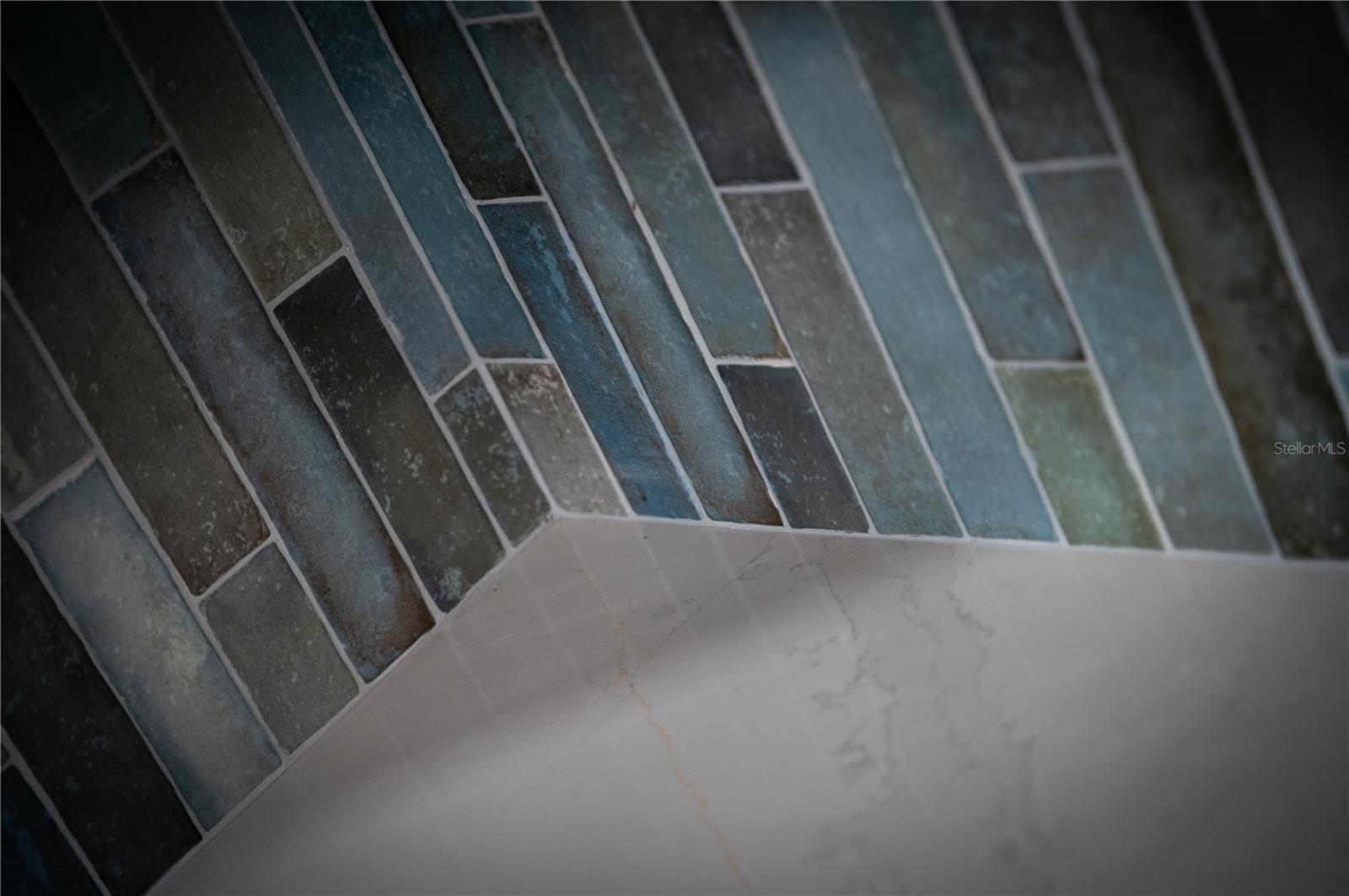 Image 33 of 41 For 1097 Eden Isle Boulevard Ne 3