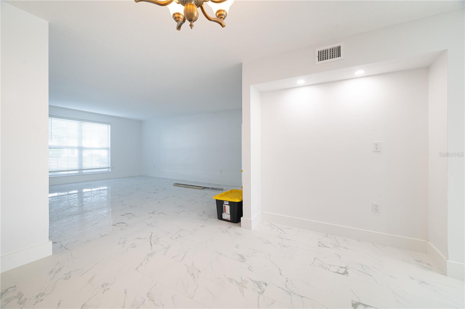 Image 18 of 22 For 1001 Eden Isle Boulevard Ne 1