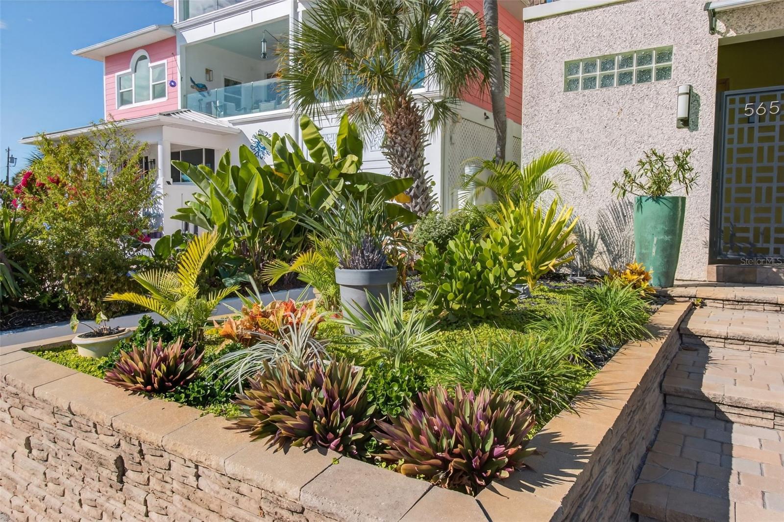 Image 11 of 100 For 5659 Shore Boulevard S