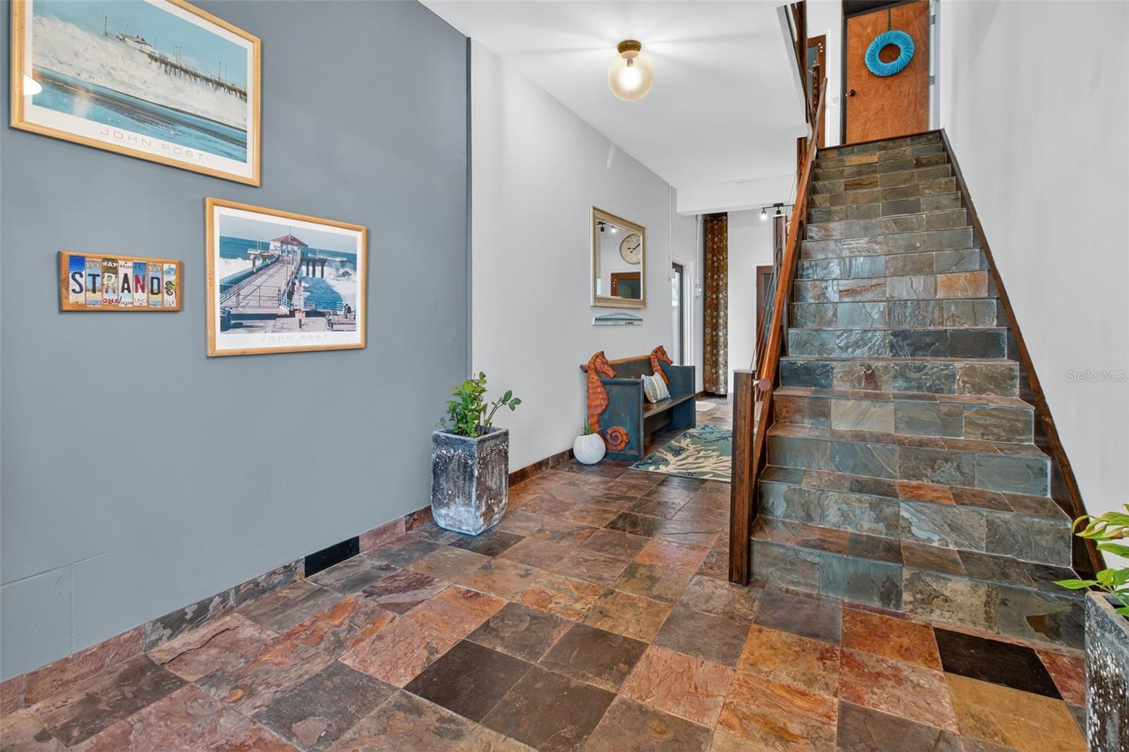 Image 38 of 100 For 5659 Shore Boulevard S