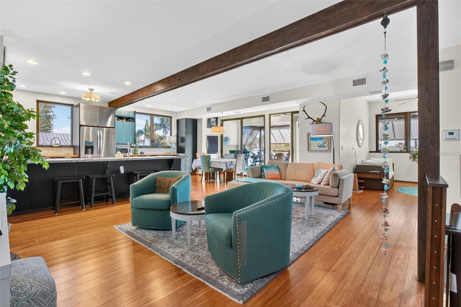 Image 50 of 100 For 5659 Shore Boulevard S