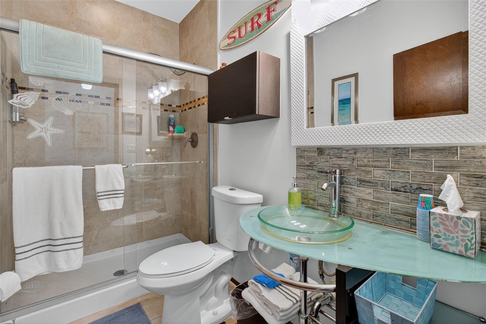 Image 74 of 100 For 5659 Shore Boulevard S