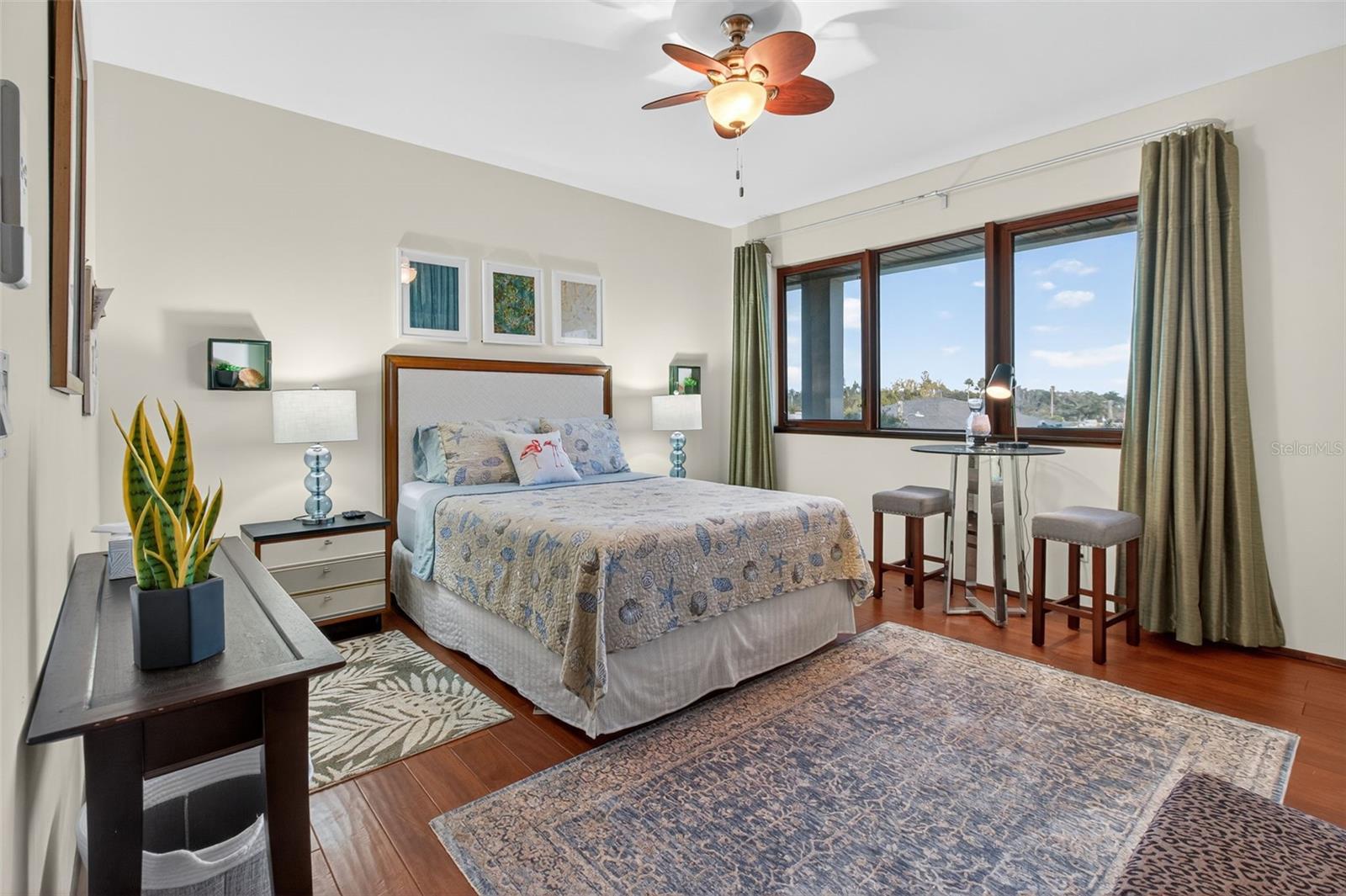 Image 75 of 100 For 5659 Shore Boulevard S