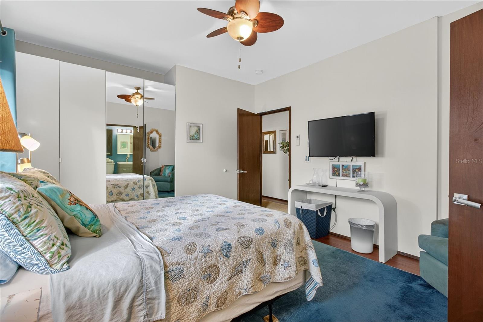 Image 79 of 100 For 5659 Shore Boulevard S