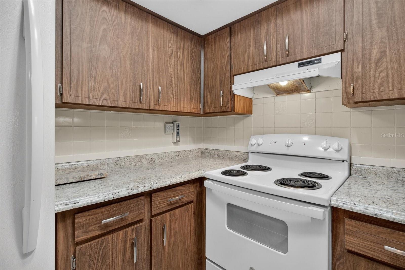 Image 20 of 51 For 1605 Whitebridge Drive B