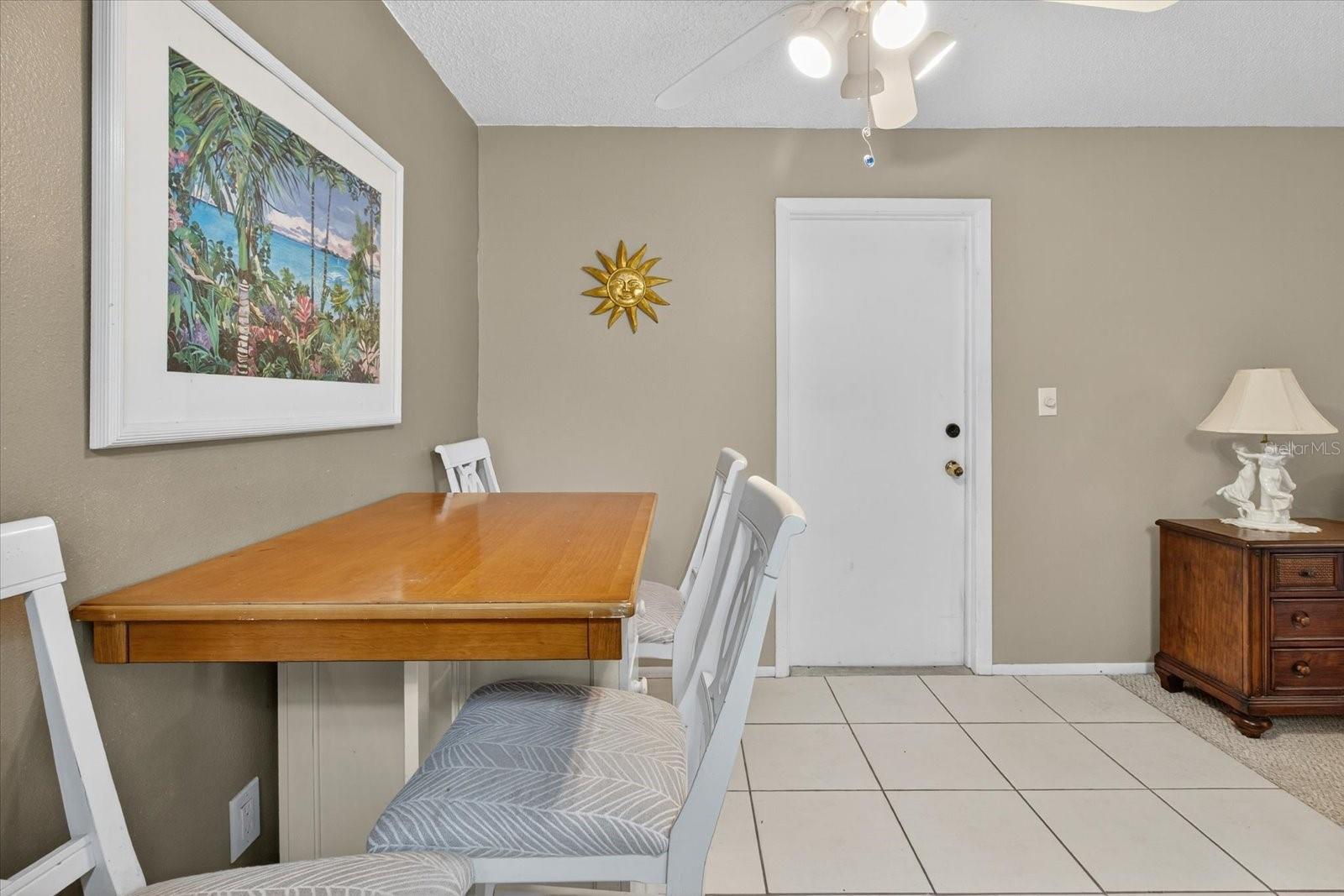 Image 22 of 51 For 1605 Whitebridge Drive B