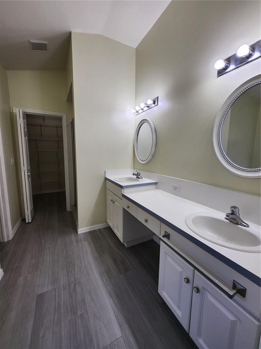 Image 20 of 38 For 819 Sandy Trail Place