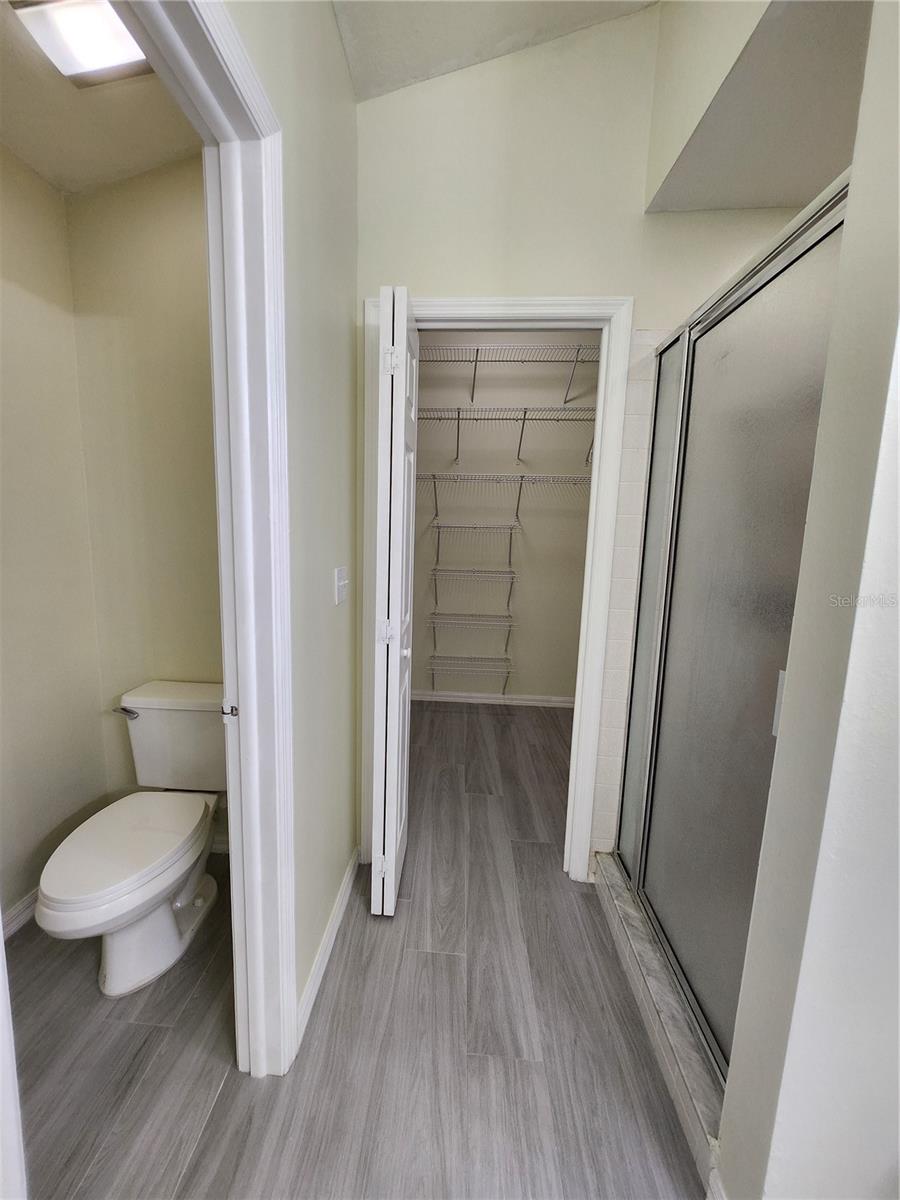 Image 22 of 38 For 819 Sandy Trail Place