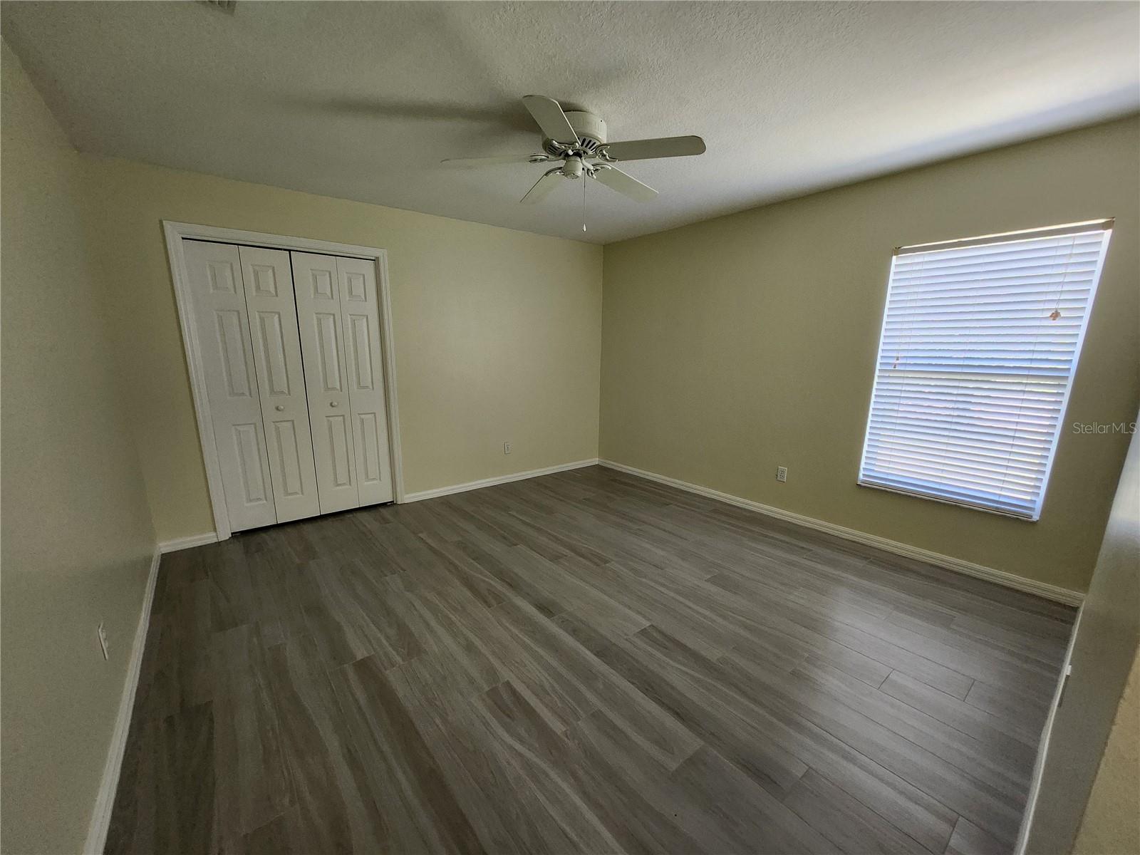 Image 28 of 38 For 819 Sandy Trail Place