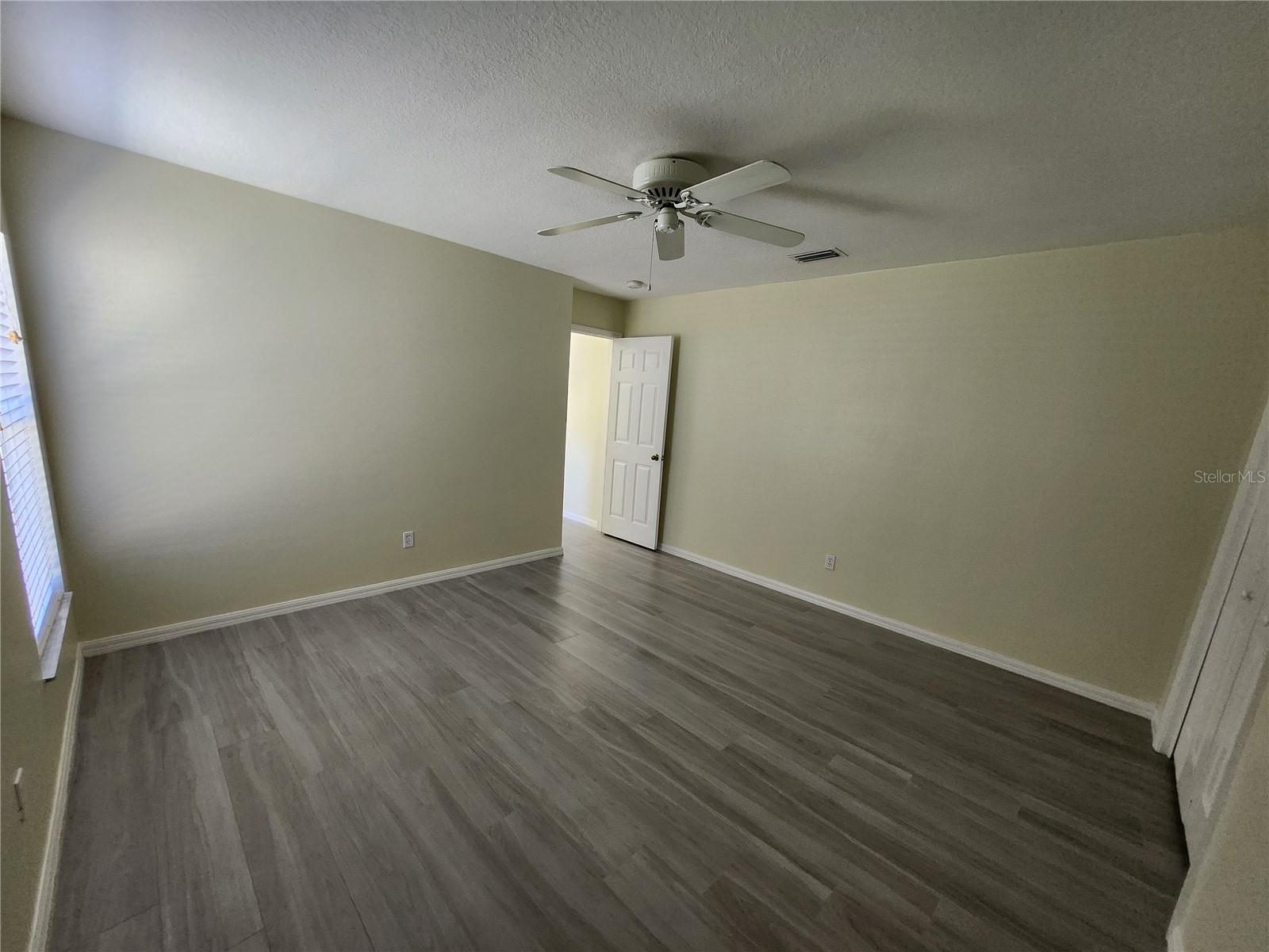 Image 29 of 38 For 819 Sandy Trail Place