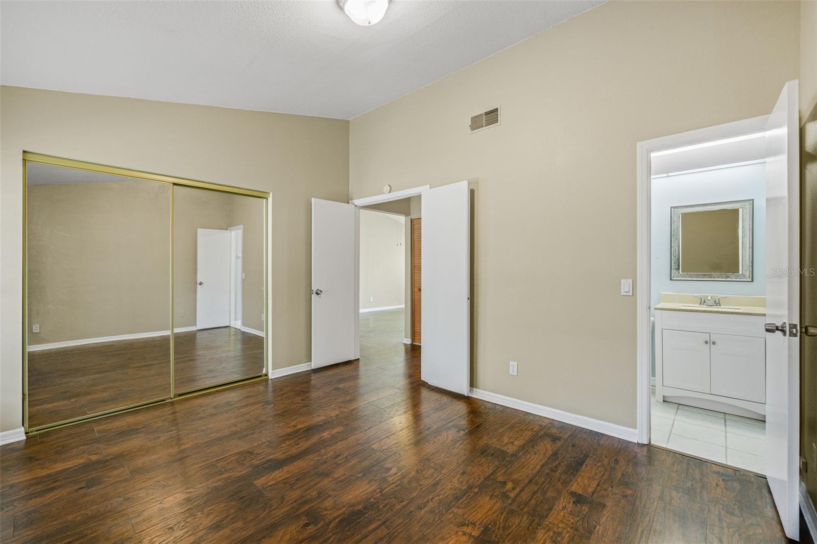 Image 18 of 30 For 2110 Shady Point Lane