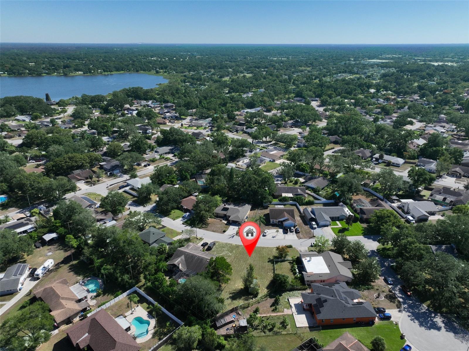 Listing photo id 11 for 1114 Classic Drive