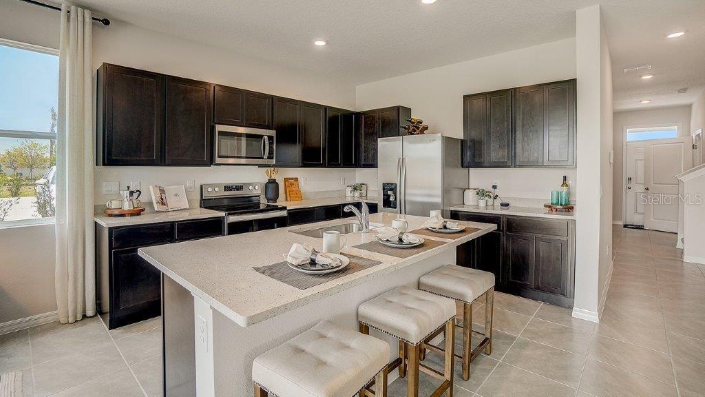 Image 7 of 16 For 11354 Velvet Apricot Drive