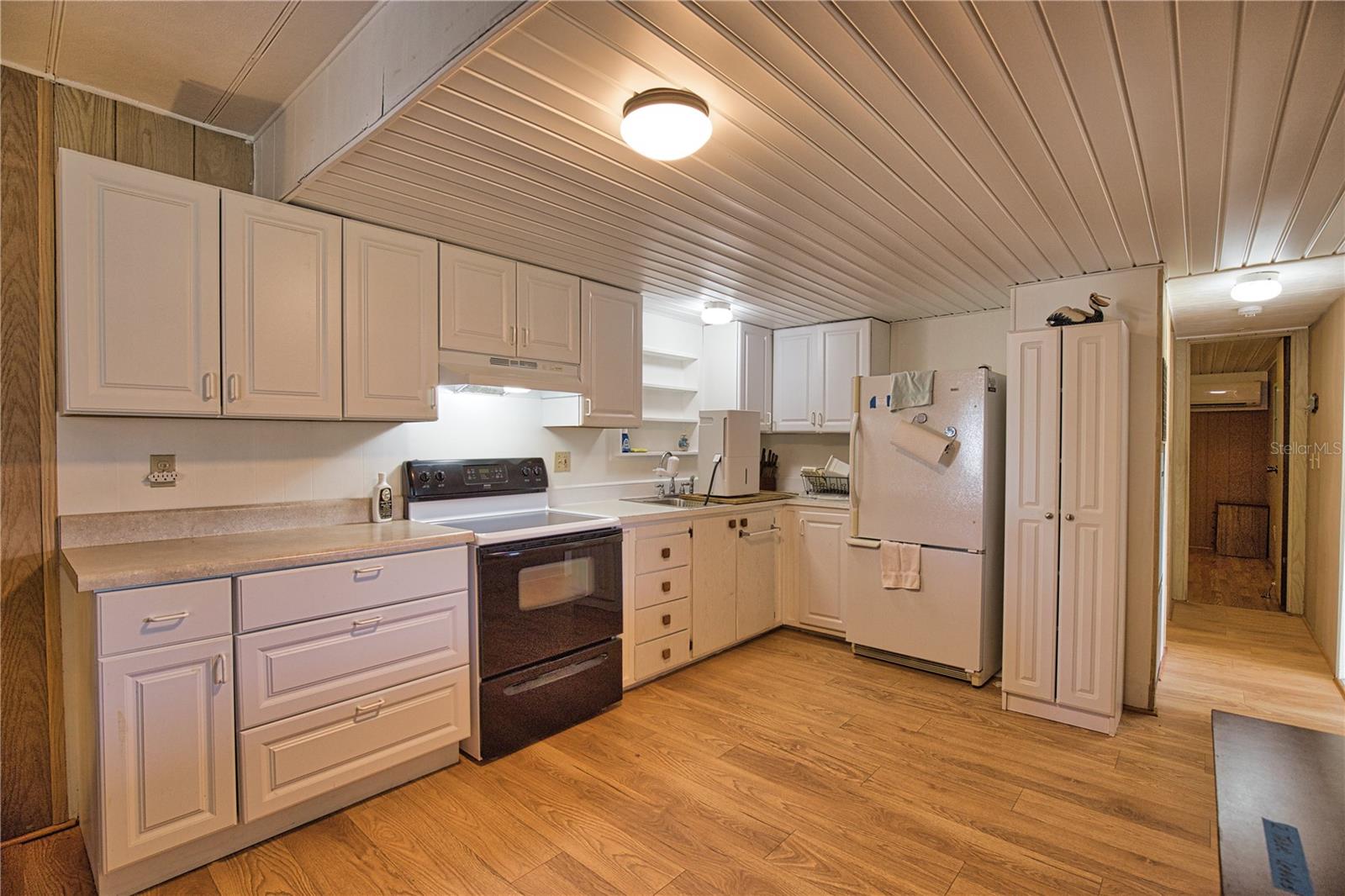 Image 12 of 36 For 863 Calle Menuda