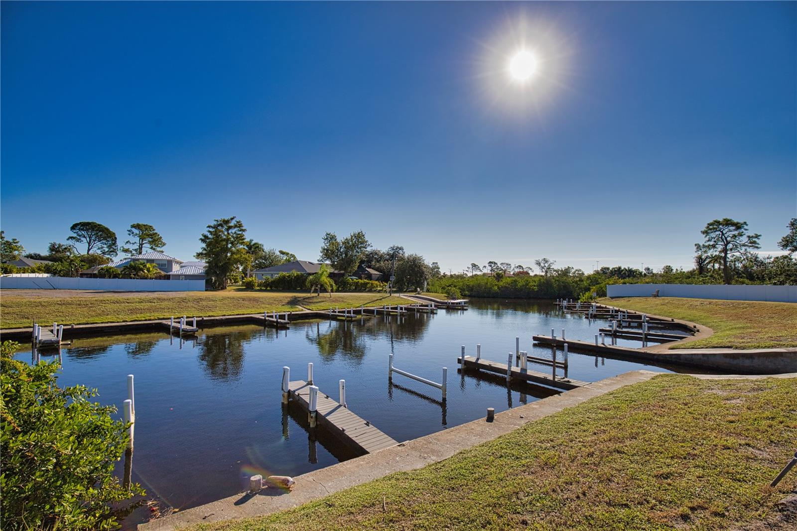 Image 27 of 36 For 863 Calle Menuda