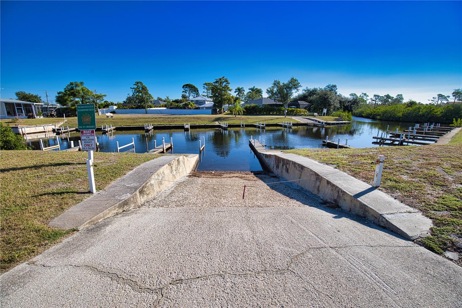 Image 29 of 36 For 863 Calle Menuda