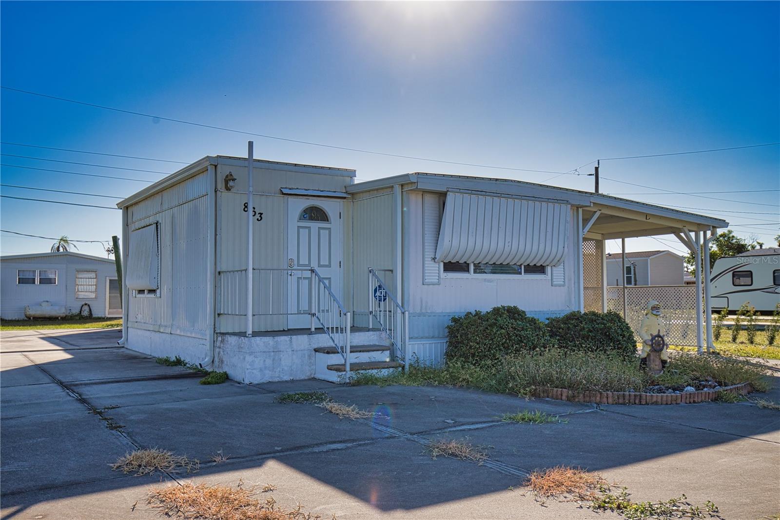 Image 3 of 36 For 863 Calle Menuda