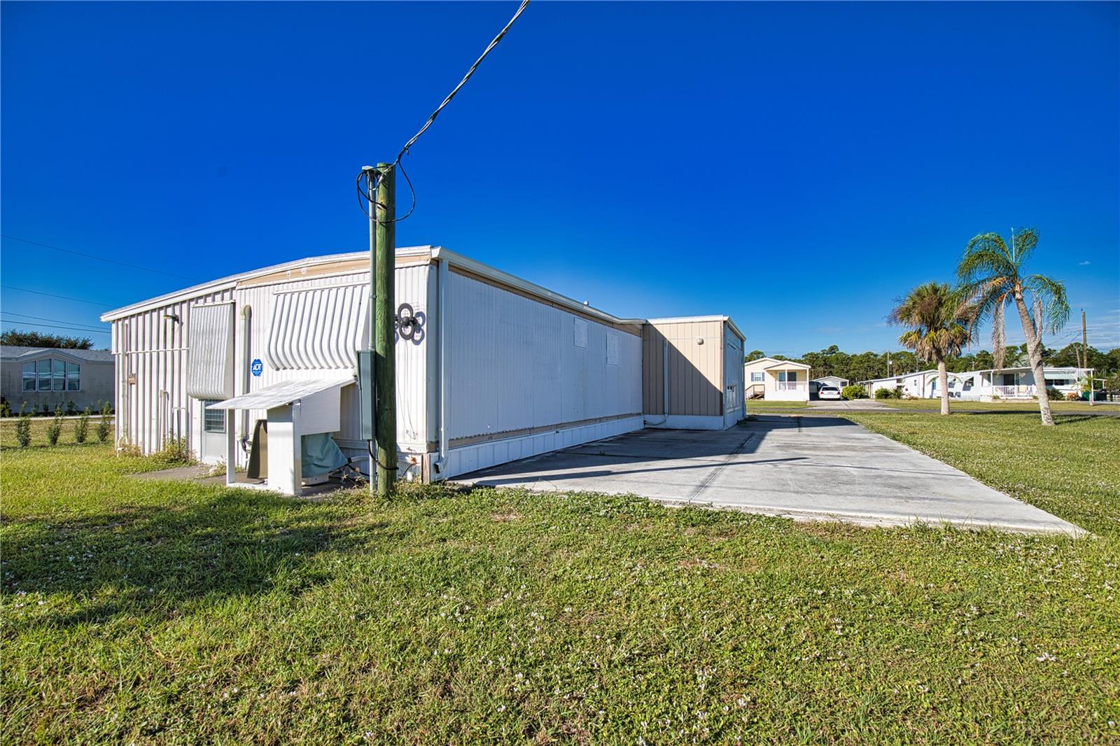 Image 32 of 36 For 863 Calle Menuda