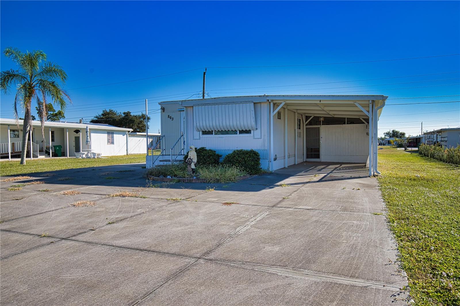 Image 33 of 36 For 863 Calle Menuda