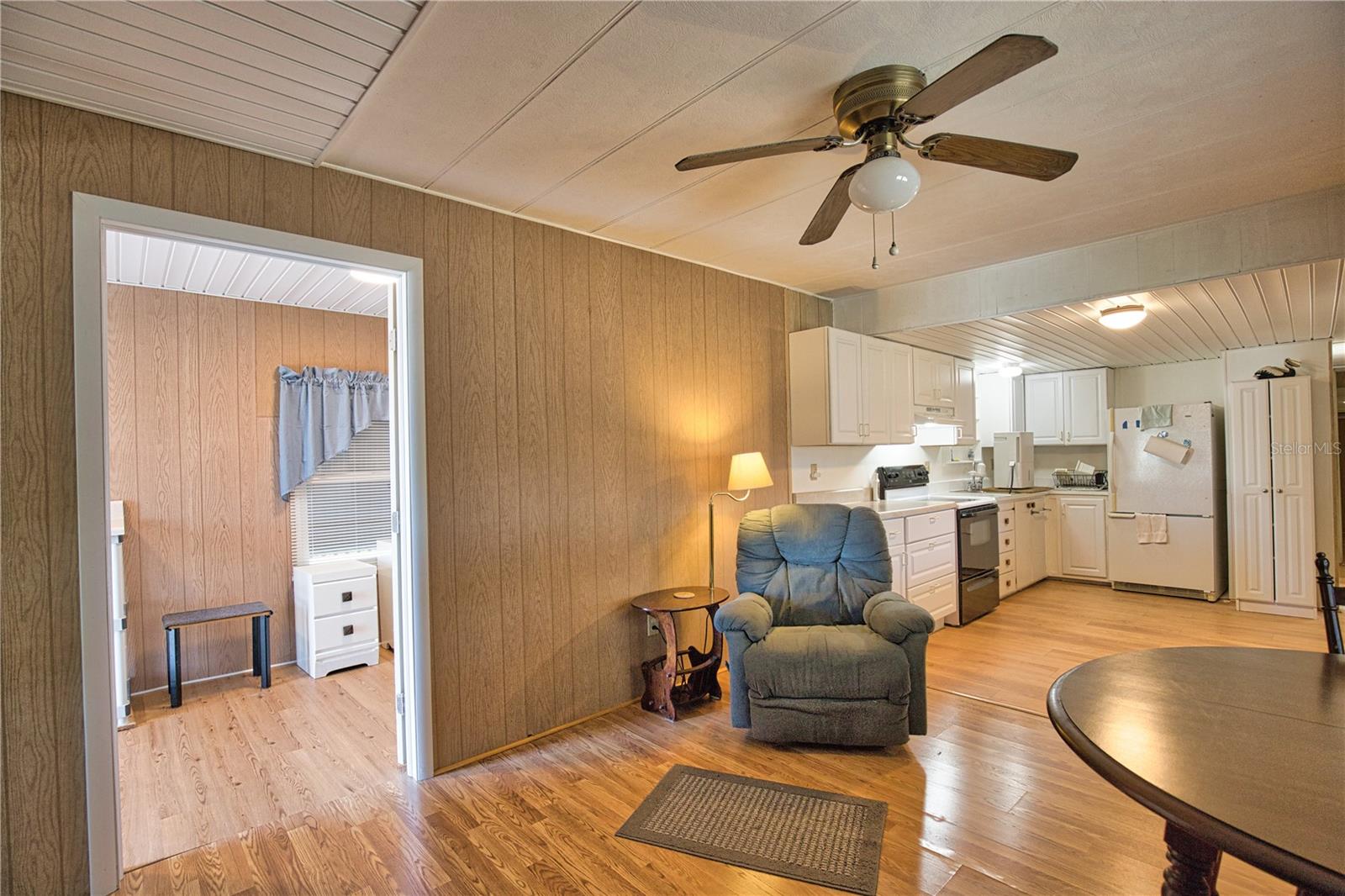 Image 7 of 36 For 863 Calle Menuda