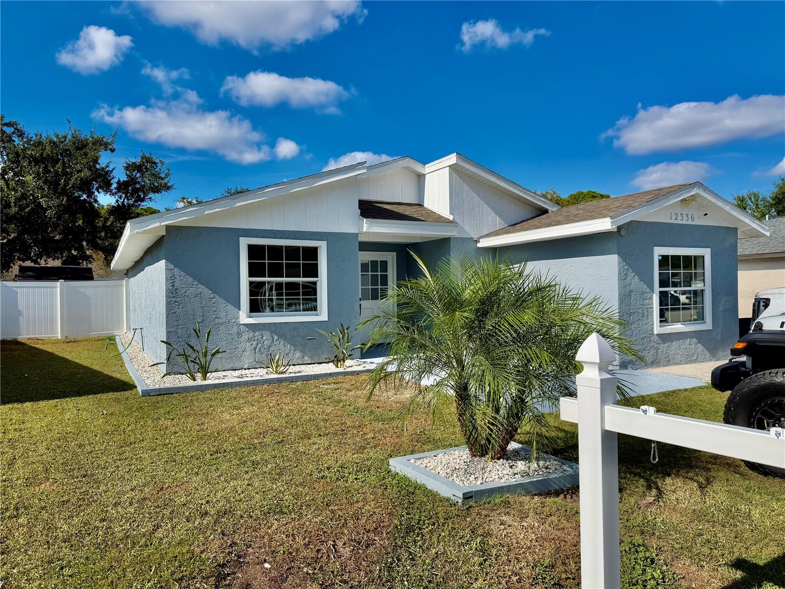 Image 4 of 31 For 12336 Cloverstone Drive