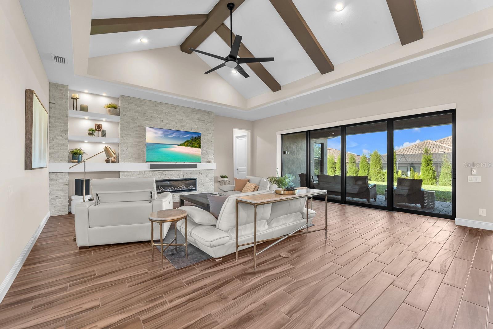 Listing photo id 12 for 14709 Fishhawk Preserve Drive