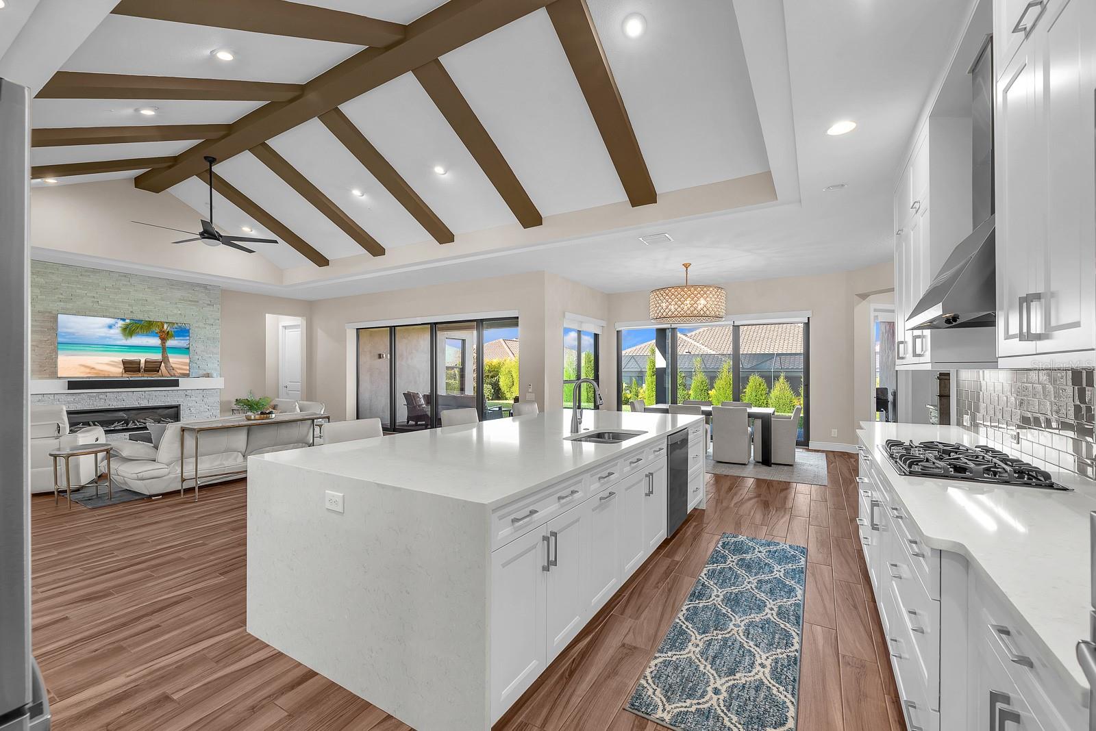 Listing photo id 15 for 14709 Fishhawk Preserve Drive