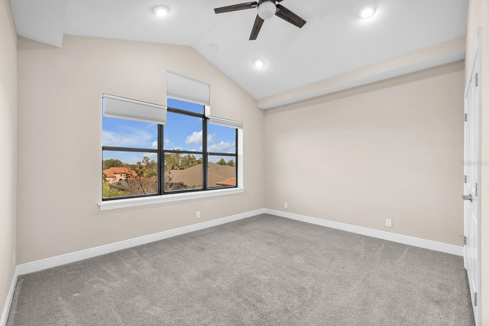 Listing photo id 32 for 14709 Fishhawk Preserve Drive