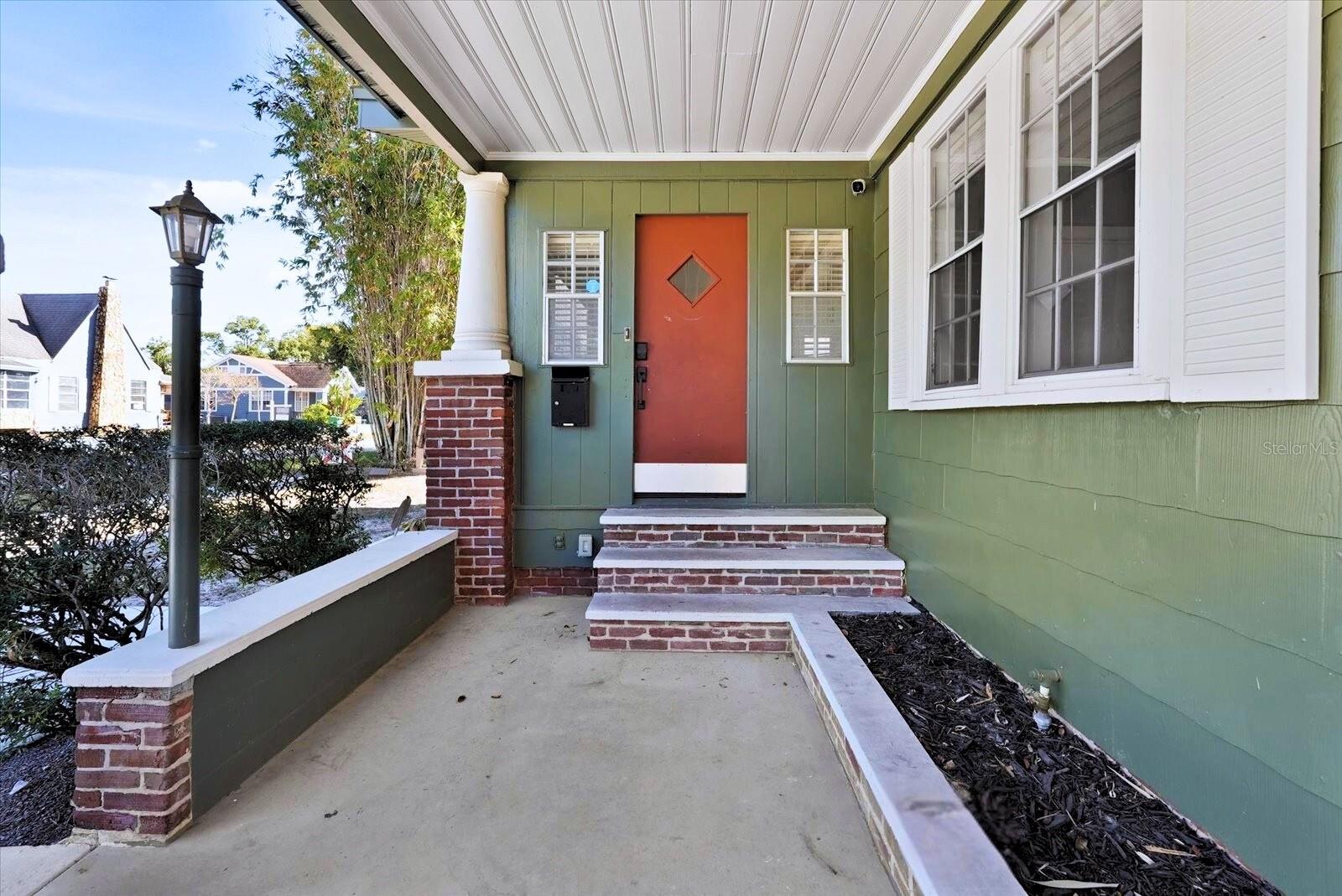 Image 2 of 14 For 303 Paris Street