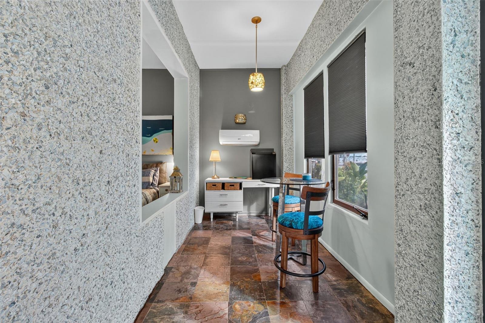 Image 25 of 100 For 5659 Shore Boulevard S