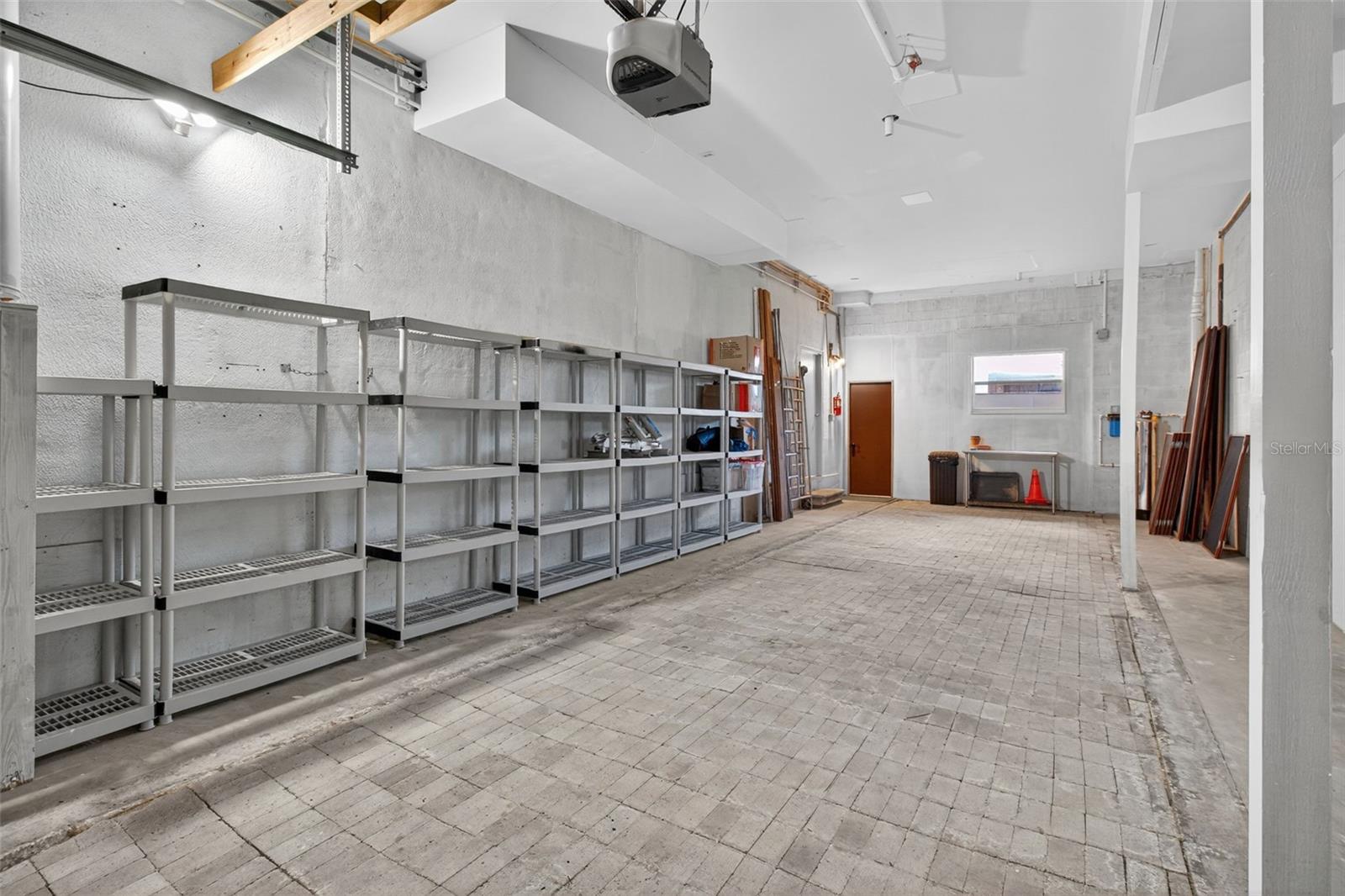 Image 33 of 100 For 5659 Shore Boulevard S