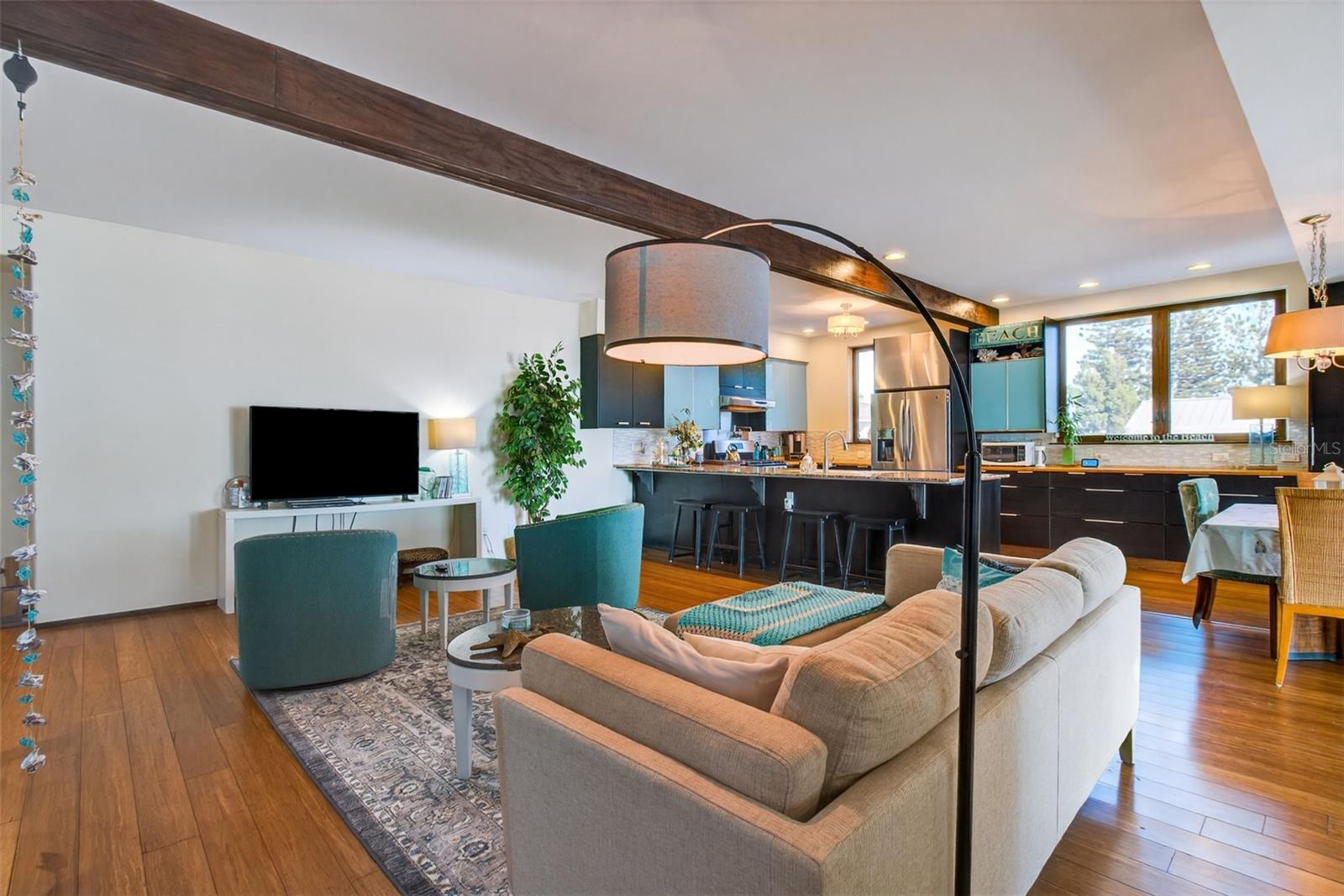 Image 50 of 100 For 5659 Shore Boulevard S