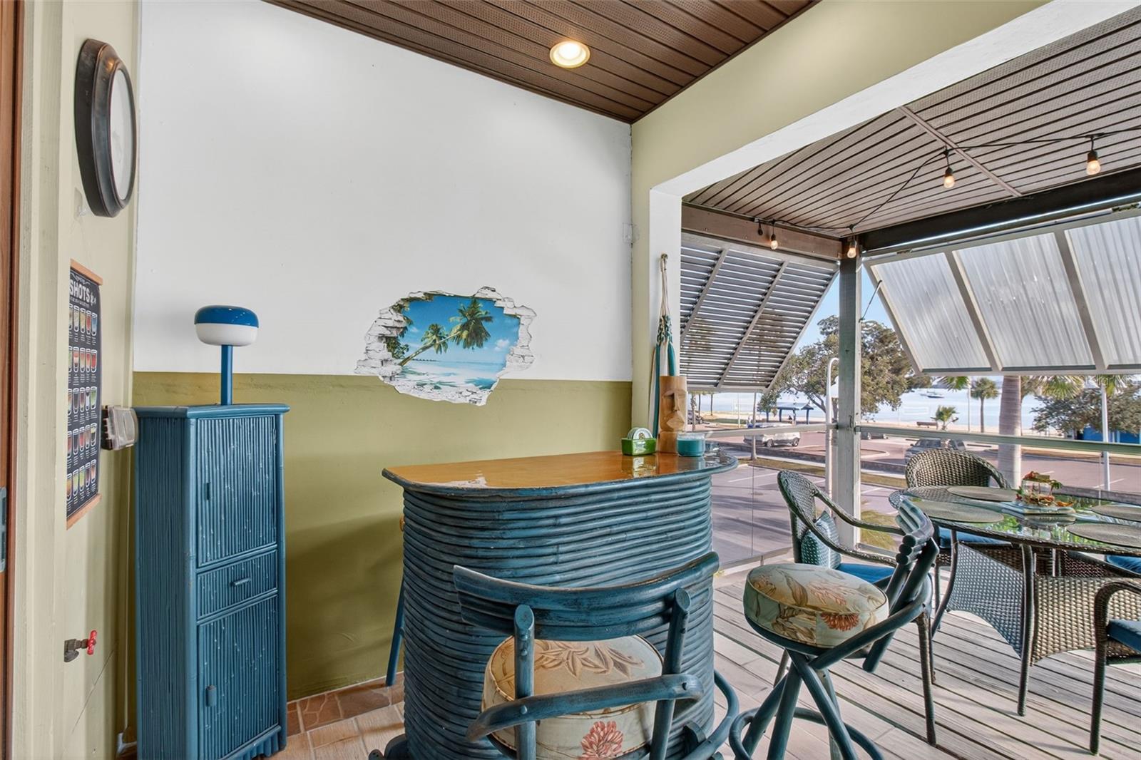 Image 51 of 100 For 5659 Shore Boulevard S