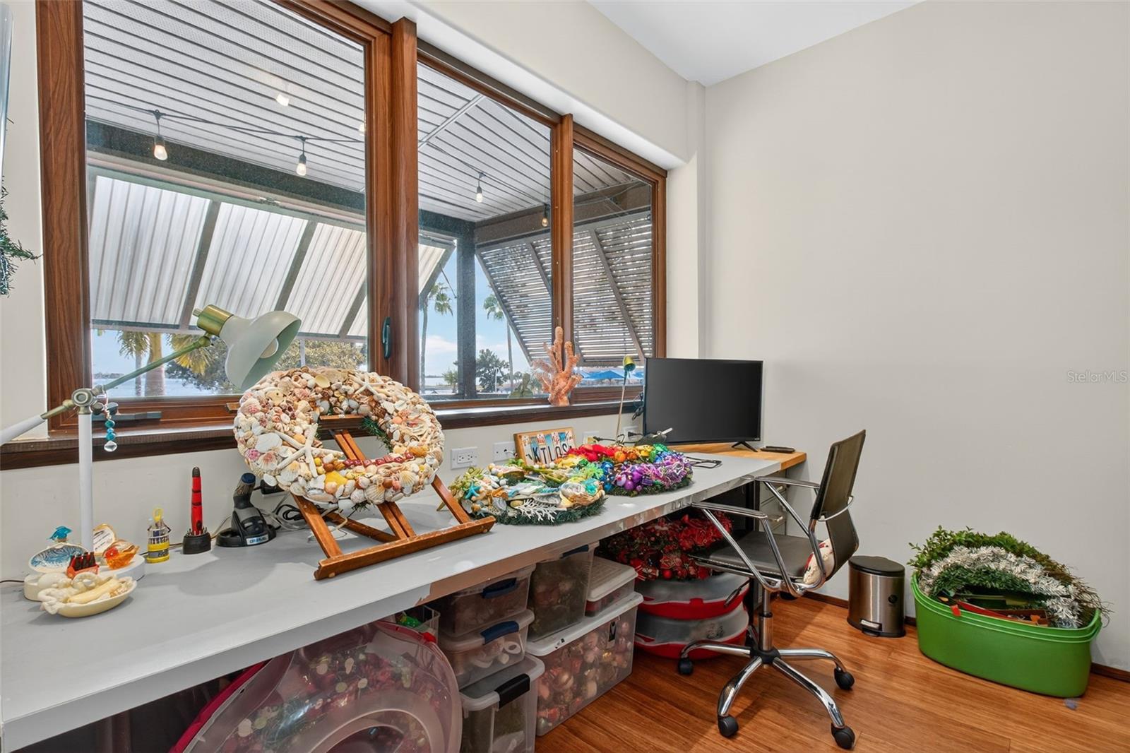 Image 56 of 100 For 5659 Shore Boulevard S