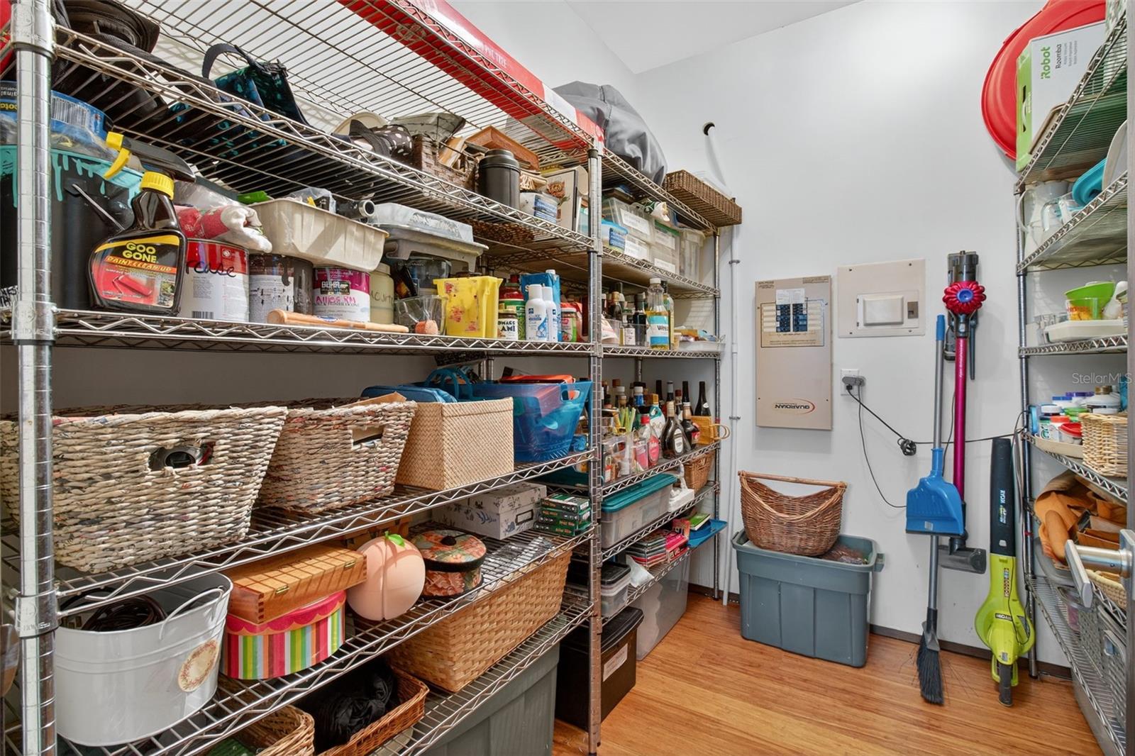 Image 64 of 100 For 5659 Shore Boulevard S