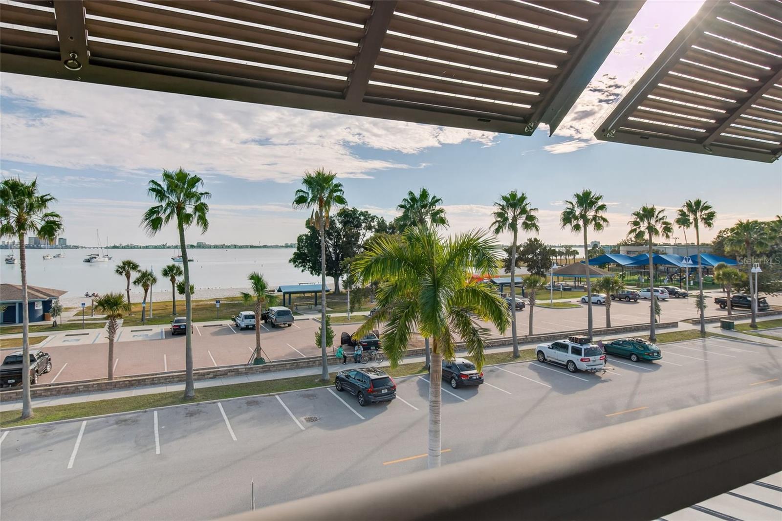 Image 80 of 100 For 5659 Shore Boulevard S