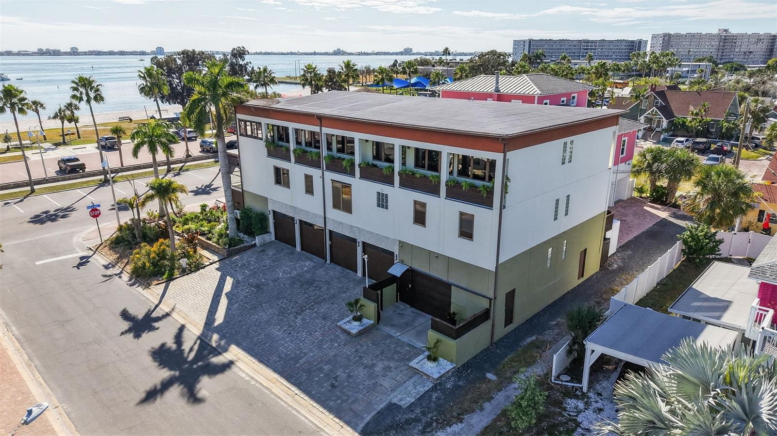 Image 97 of 100 For 5659 Shore Boulevard S